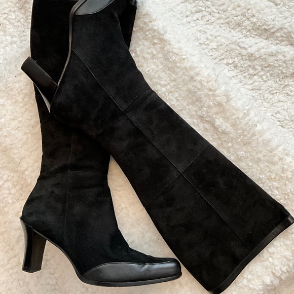 Circa Joan & David Black Suede Knee Boot, size 8 - Picture 3 of 5